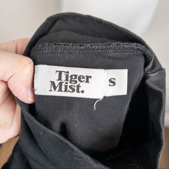 Tiger Mist Black Becca Cutout Mock Neck Crop Top - Size Small - Picture 10 of 12